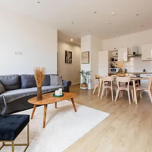 https://espace-et-confort-au-coeur-de-la-ville.fr-provencehotel.com
